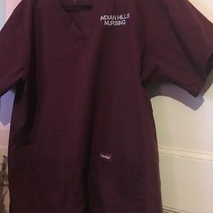 Short sleeves, Indian-hills scrub top